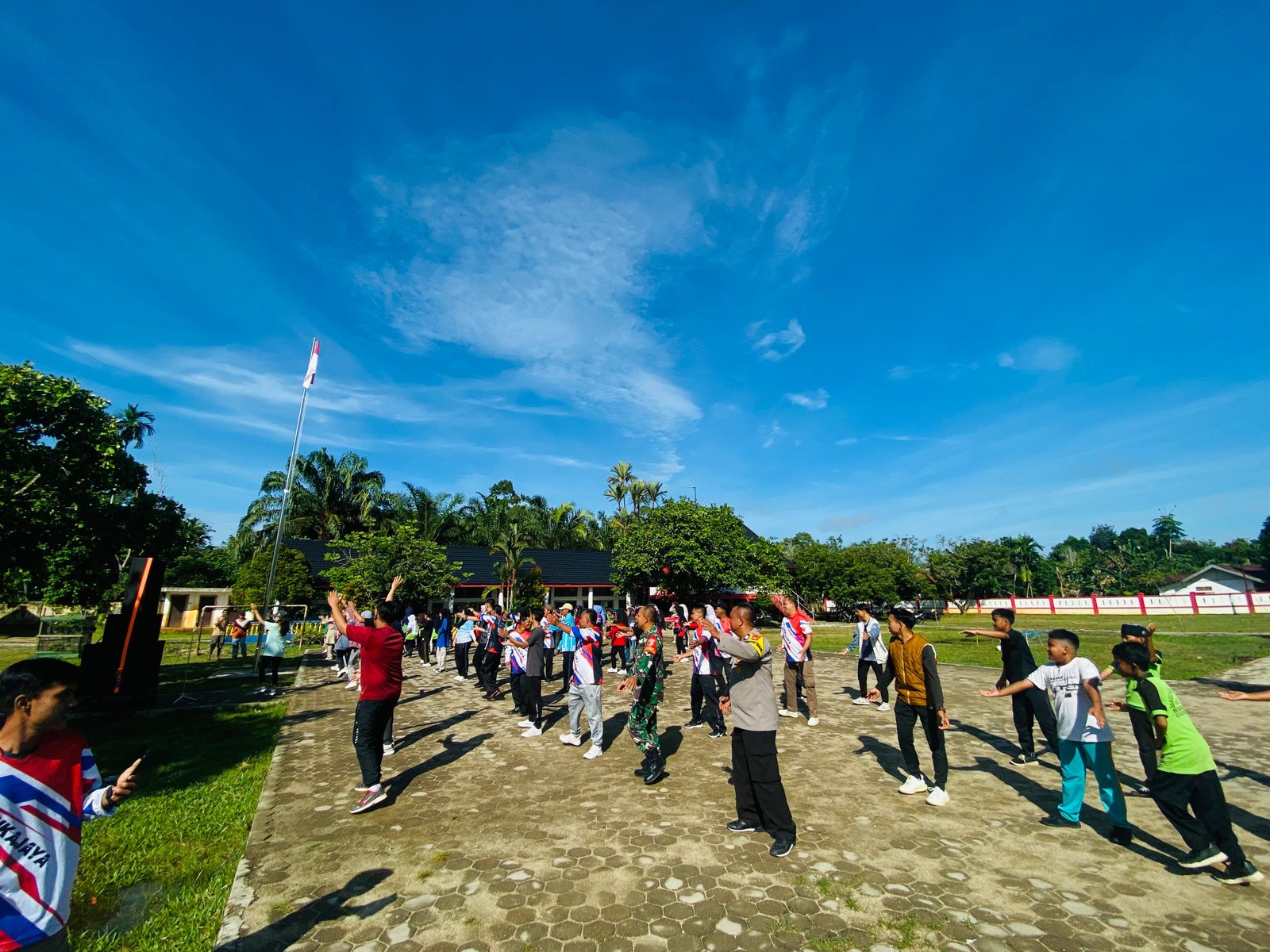 Senam Bersama Warga Dusun Suka Jaya
